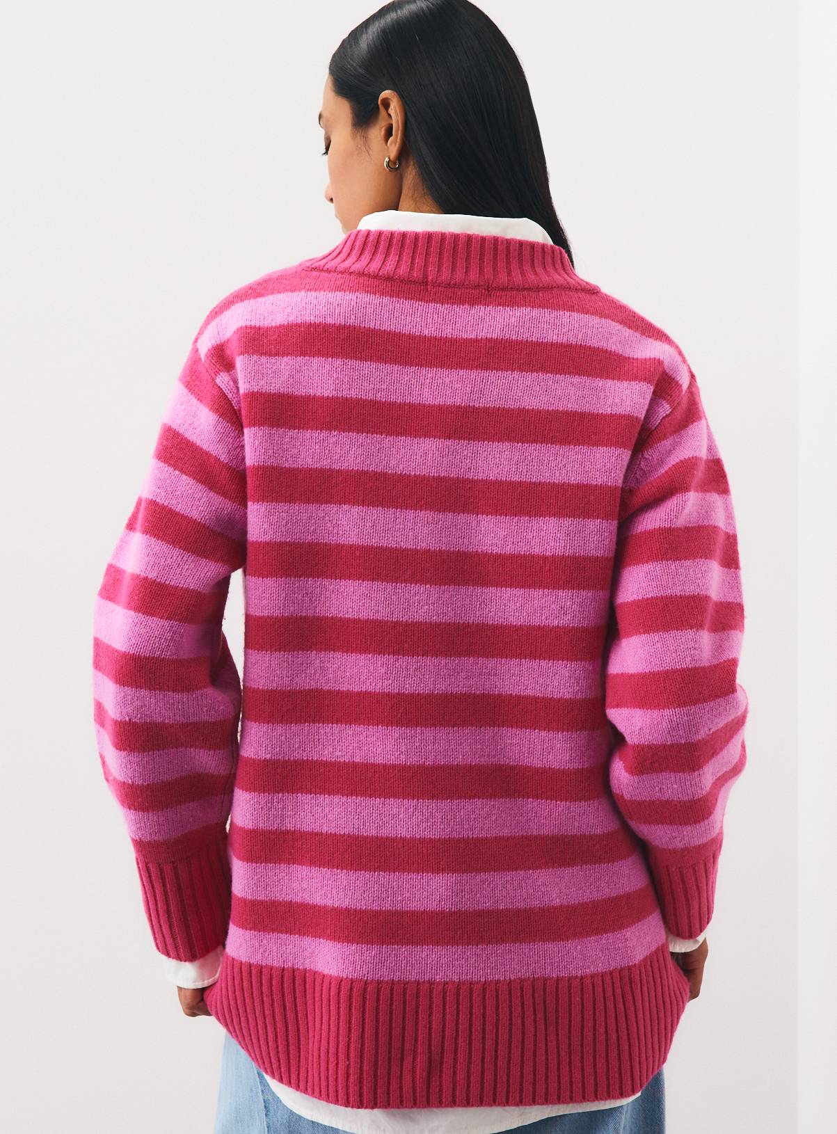 Bright Pink Pure Lambswool V-Neck Jumper XL - Image 4